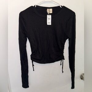 Tilly’s Black Long Sleeve Shirt